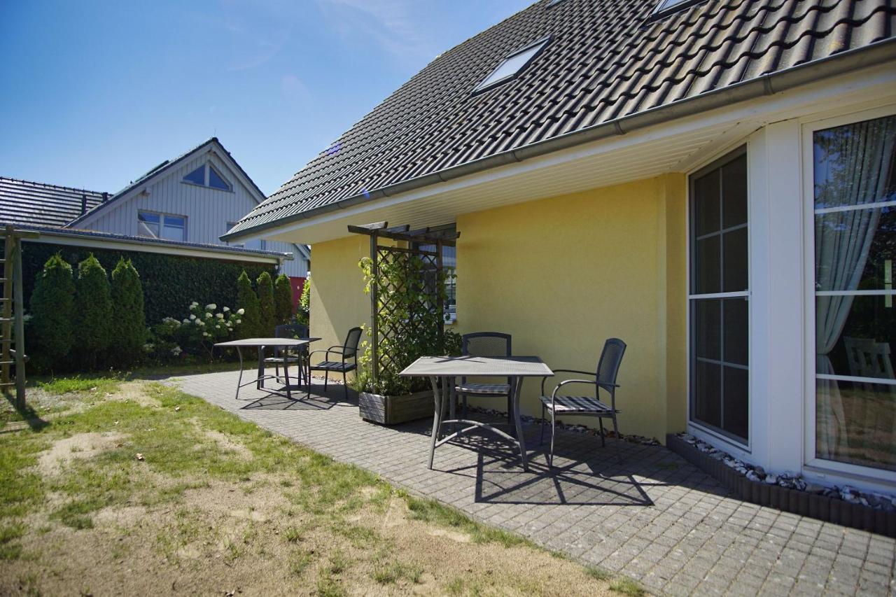 Nah Am Meer, Ruhige Lage, Gratis Nutzung Vom Ahoi Erlebnisbad Und Sauna In Sellin - Haus Inselblick Fewo 01 奥斯特巴德·哥伦 外观 照片