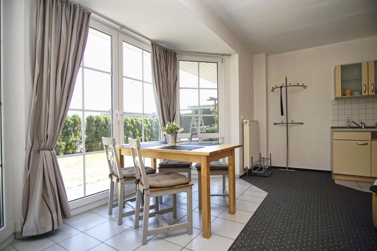 Nah Am Meer, Ruhige Lage, Gratis Nutzung Vom Ahoi Erlebnisbad Und Sauna In Sellin - Haus Inselblick Fewo 01 奥斯特巴德·哥伦 外观 照片
