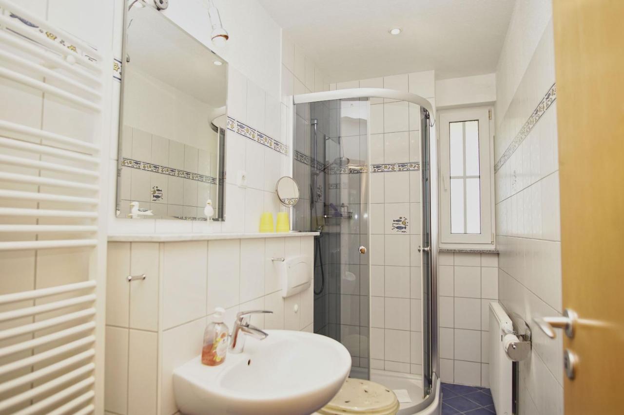 Nah Am Meer, Ruhige Lage, Gratis Nutzung Vom Ahoi Erlebnisbad Und Sauna In Sellin - Haus Inselblick Fewo 01 奥斯特巴德·哥伦 外观 照片