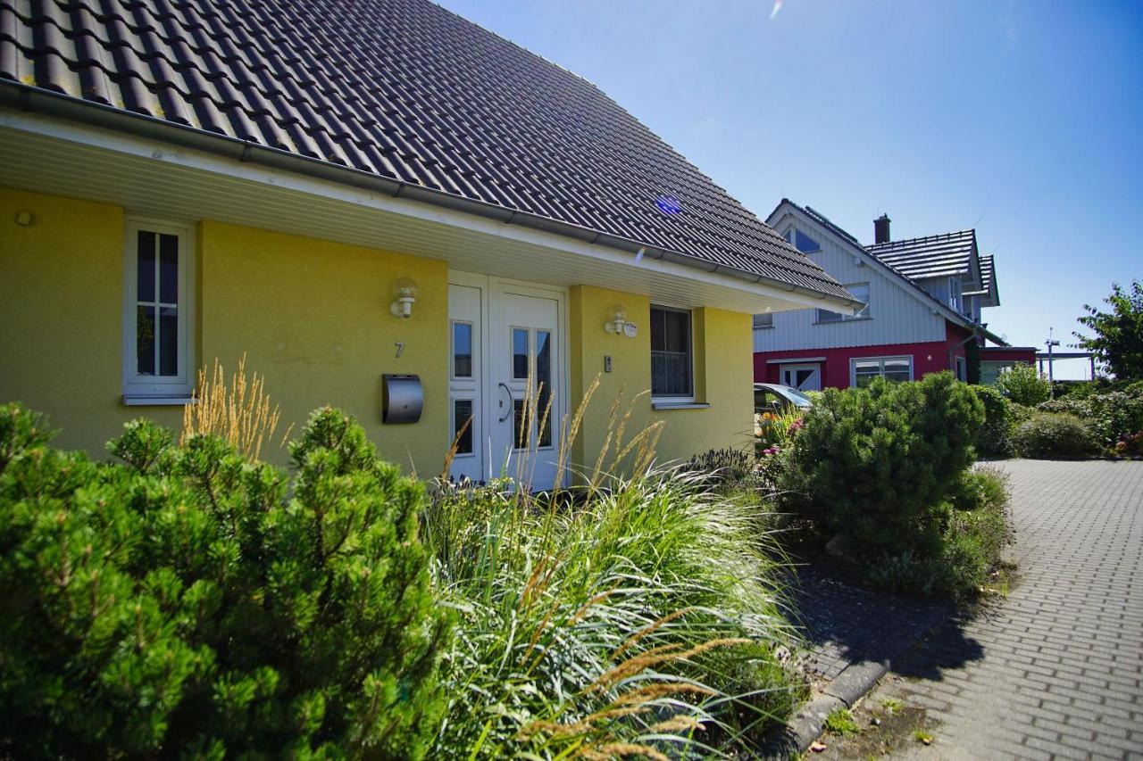 Nah Am Meer, Ruhige Lage, Gratis Nutzung Vom Ahoi Erlebnisbad Und Sauna In Sellin - Haus Inselblick Fewo 01 奥斯特巴德·哥伦 外观 照片
